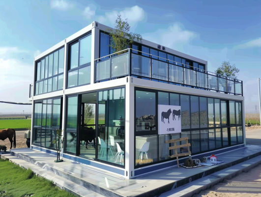 Container-Haus-Projekt für Familienreisen Bett und kleines Haus als Schlafzimmer oder Büro